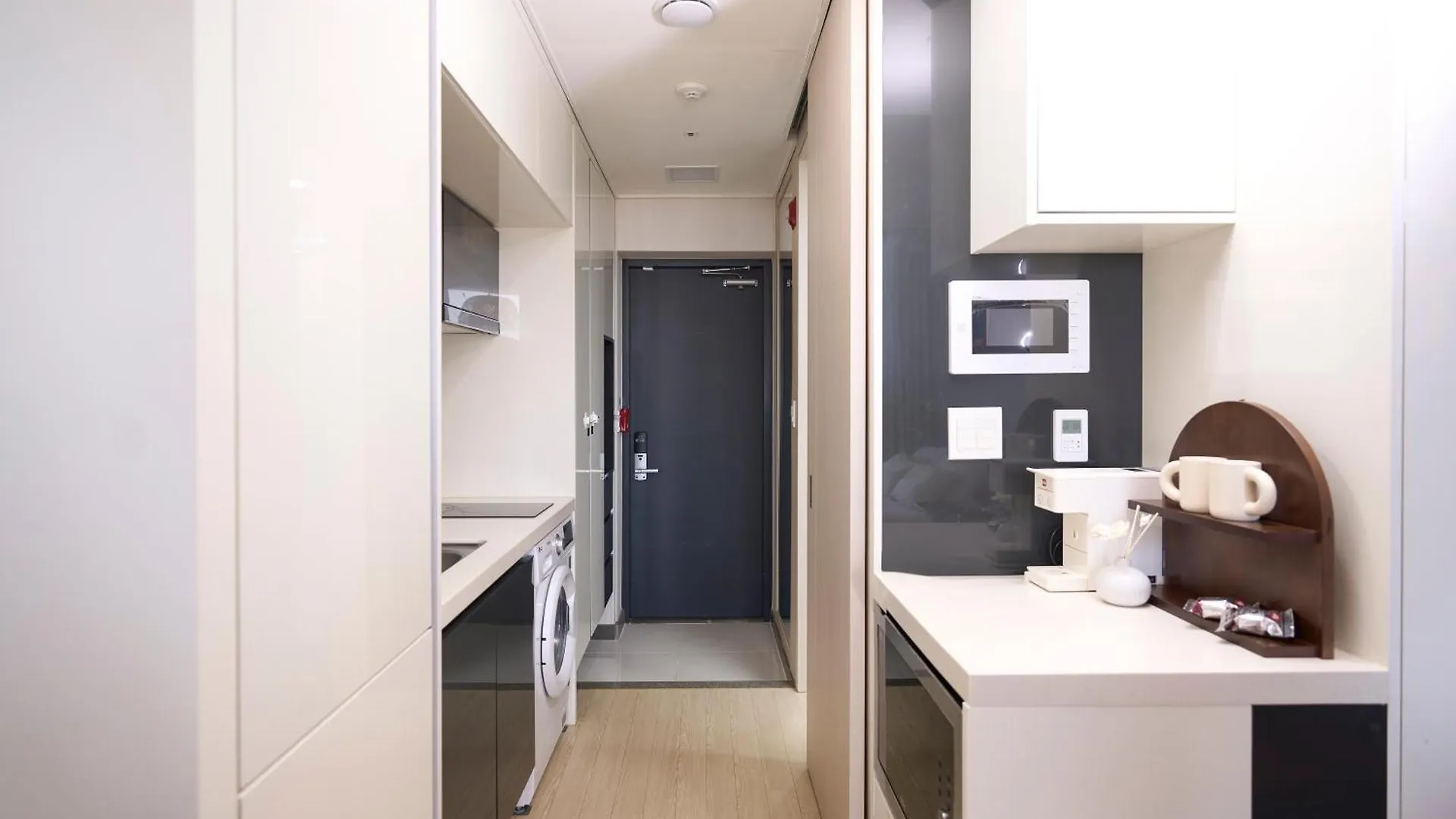 Ocean View Private Terrace, Yeongjongdo, Incheon Airport, 20 Minutes To Inspire Arena, Full Option Aparthotel
