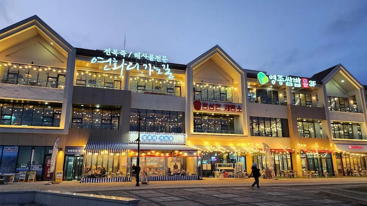 Ocean View Private Terrace, Yeongjongdo, Incheon Airport, 20 Minutes To Inspire Arena, Full Option Aparthotel